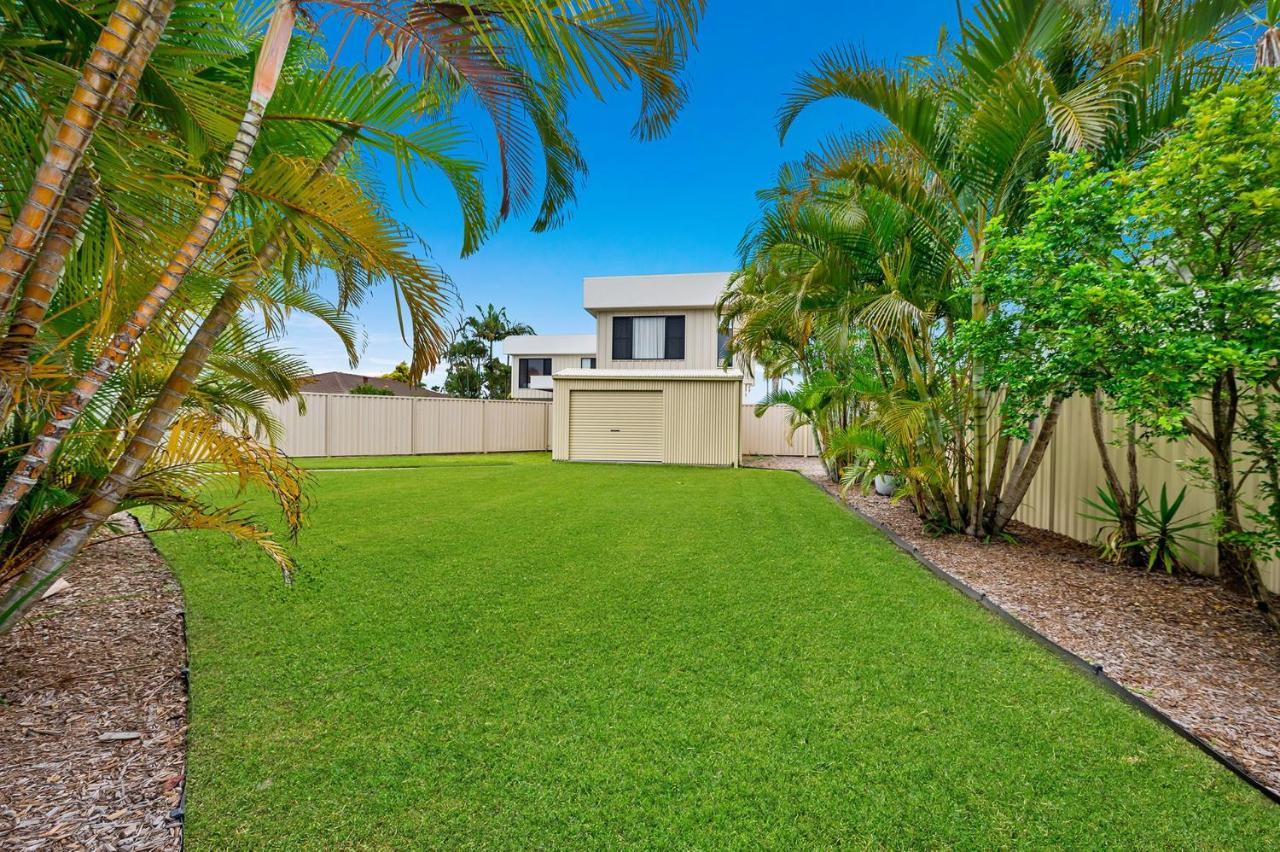 Luxury In The Heart Of Burleigh Holiday home
